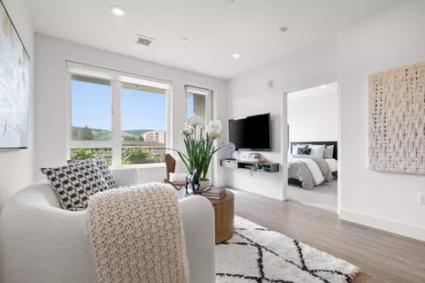 5951 Sunstone Dr 311, San Jose, CA 95123