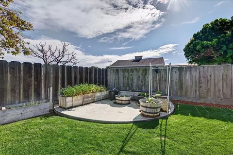Exterior - 14 San Juan Dr, Salinas, CA 93901 photo 8 of 12