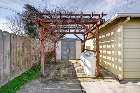 Exterior - 14 San Juan Dr, Salinas, CA 93901 photo 10 of 12