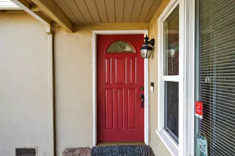 Entry Way - 14 San Juan Dr, Salinas, CA 93901 photo 1 of 4