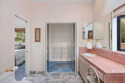 Bath - 2914 Colton Rd, Pebble Beach, CA 93953 photo 4 of 6