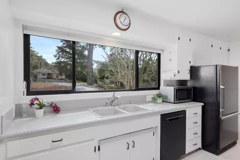 Kitchen - 2914 Colton Rd, Pebble Beach, CA 93953 photo 1 of 5