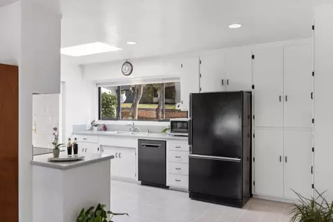 Kitchen - 2914 Colton Rd, Pebble Beach, CA 93953 photo 2 of 5