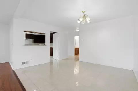 Living - 161 Edgewater Pl, Pittsburg, CA 94565 photo 7 of 8