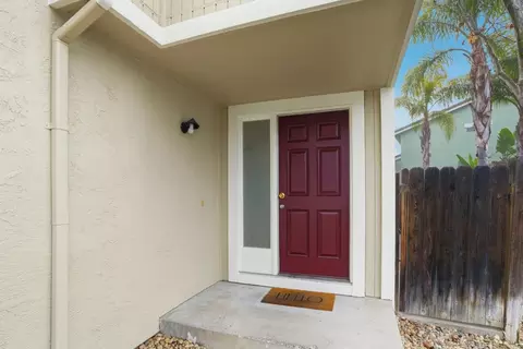 Exterior - 161 Edgewater Pl, Pittsburg, CA 94565 photo 3 of 5