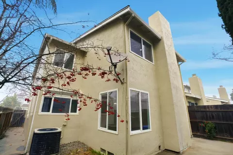 Exterior - 161 Edgewater Pl, Pittsburg, CA 94565 photo 4 of 5
