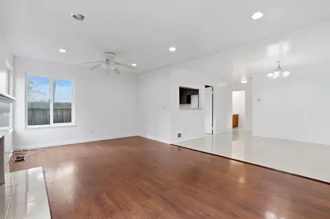 Living - 161 Edgewater Pl, Pittsburg, CA 94565 photo 3 of 8