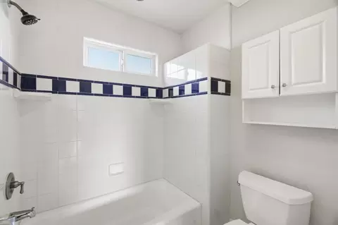 Bath - 730 Lepa Ct, Gilroy, CA 95020 photo 2 of 6