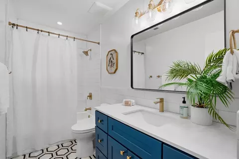Bath - 509 Alta Dr, Aptos, CA 95003 photo 1 of 3