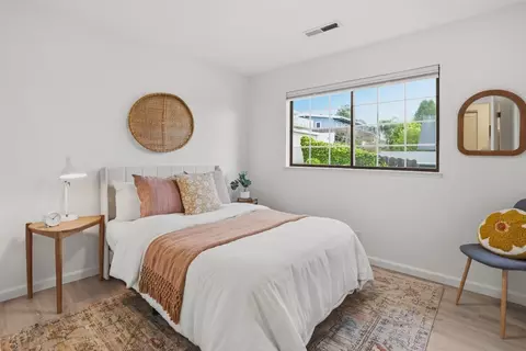 Bedroom - 509 Alta Dr, Aptos, CA 95003 photo 4 of 5