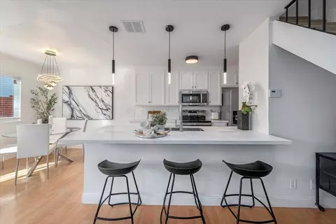 5663 Calmor Ave 3, San Jose, CA 95123