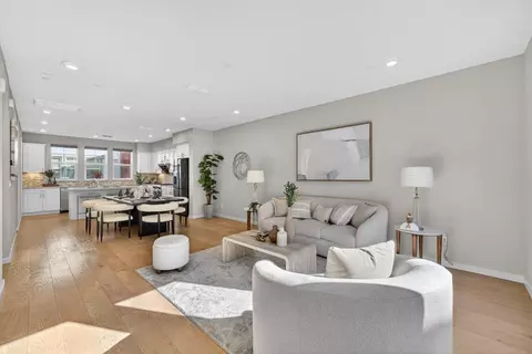 818 Gridley Ter 4, Sunnyvale, CA 94085