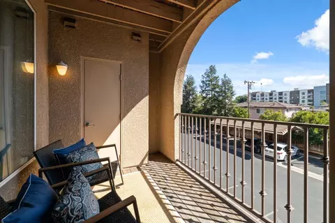 801 S Winchester Blvd 3206, San Jose, CA 95128
