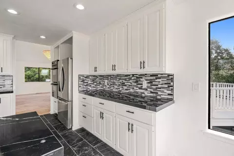 Kitchen - 607 Saint Andrews Dr, Aptos, CA 95003 photo 2 of 5