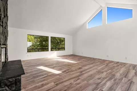 Living - 607 Saint Andrews Dr, Aptos, CA 95003 photo 5 of 11