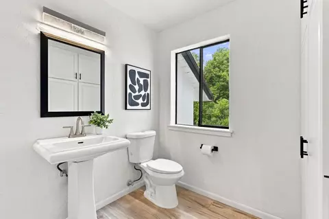 Bath - 607 Saint Andrews Dr, Aptos, CA 95003 photo 3 of 5