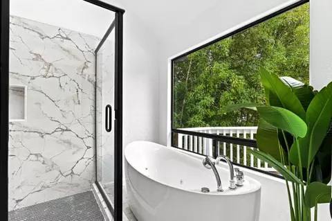 Bath - 607 Saint Andrews Dr, Aptos, CA 95003 photo 5 of 5