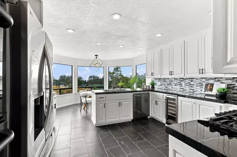 Kitchen - 607 Saint Andrews Dr, Aptos, CA 95003 photo 4 of 6