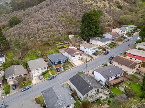 View/Area - 1536 Valdez Way, Pacifica, CA 94044 photo 1 of 5