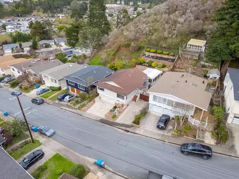 View/Area - 1536 Valdez Way, Pacifica, CA 94044 photo 3 of 5