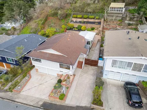 View/Area - 1536 Valdez Way, Pacifica, CA 94044 photo 4 of 5