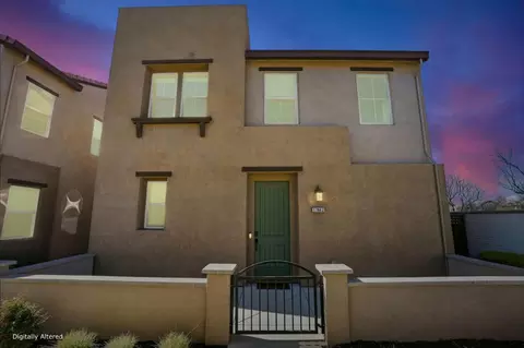 17642 Mystic Dr, Lathrop, CA 95330