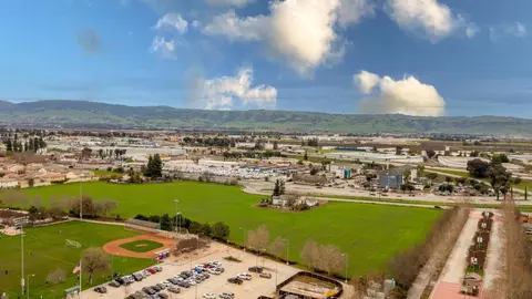 View/Area - 724 Wisteria Dr, Gilroy, CA 95020 photo 8 of 8