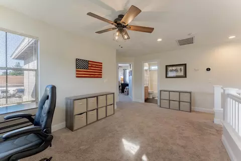 Entry Way - 724 Wisteria Dr, Gilroy, CA 95020 photo 5 of 5