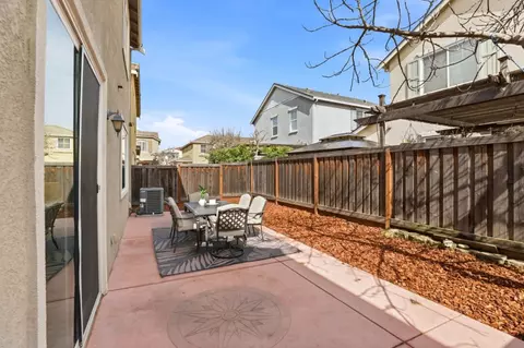 Exterior - 170 Sturla Way, Gilroy, CA 95020 photo 6 of 9