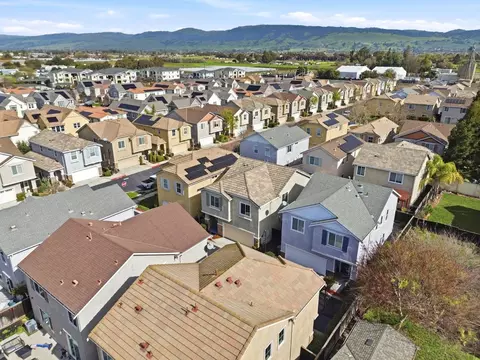View/Area - 170 Sturla Way, Gilroy, CA 95020 photo 5 of 21