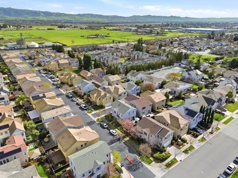 View/Area - 170 Sturla Way, Gilroy, CA 95020 photo 10 of 21