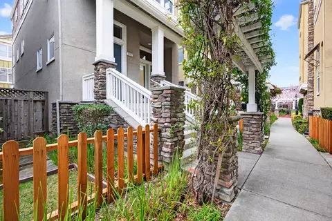 Exterior - 11512 Murano Cir, Cupertino, CA 95014 photo 5 of 9