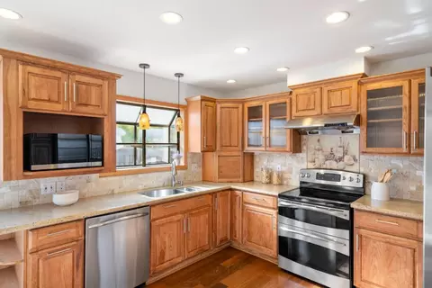Kitchen - 6252 Bennington Dr, Newark, CA 94560 photo 4 of 4