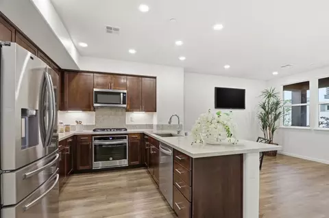 Kitchen - 637 Clover, Milpitas, CA 95035 photo 2 of 3