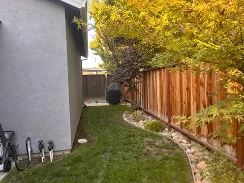 Exterior - 4184 Ivory Ln, Turlock, CA 95382 photo 2 of 2