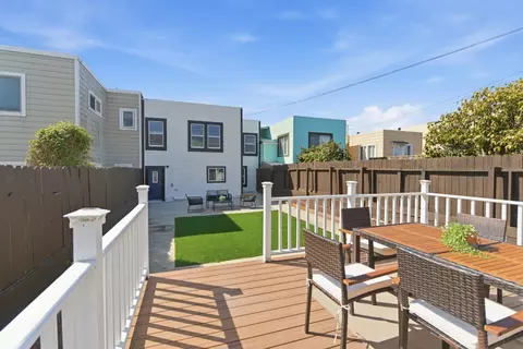 Exterior - 546 33rd Ave, San Francisco, CA 94121 photo 8 of 16