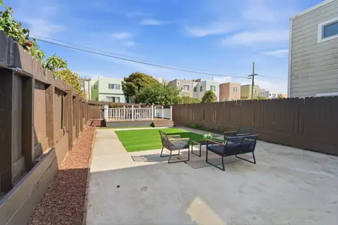Exterior - 546 33rd Ave, San Francisco, CA 94121 photo 5 of 16