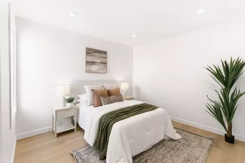 Bedroom - 546 33rd Ave, San Francisco, CA 94121 photo 1 of 9