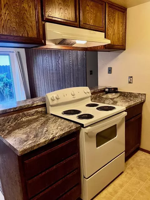 Kitchen - 3312 Jayanne Way, Carmichael, CA 95608 photo 4 of 5