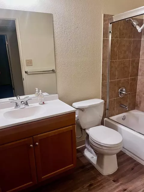 Bath - 3312 Jayanne Way, Carmichael, CA 95608 photo 1 of 2