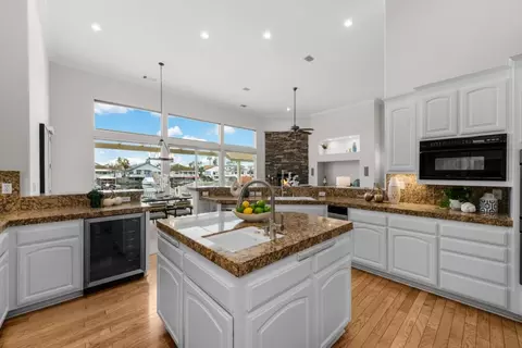 Kitchen - 3916 Lighthouse Pl, Discovery Bay, CA 94505 photo 1 of 3