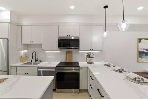 Kitchen - 511 Union Ave, Campbell, CA 95008 photo 3 of 4