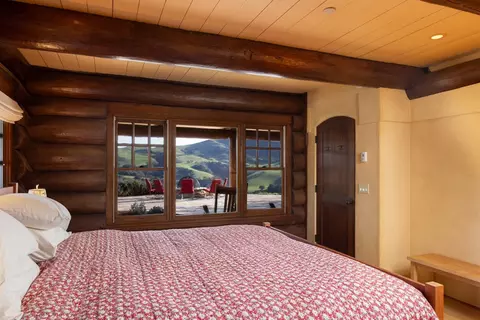 Bedroom - 28000 Underwood Rd, Salinas, CA 93908 photo 1 of 6