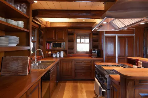 Kitchen - 28000 Underwood Rd, Salinas, CA 93908 photo 3 of 3