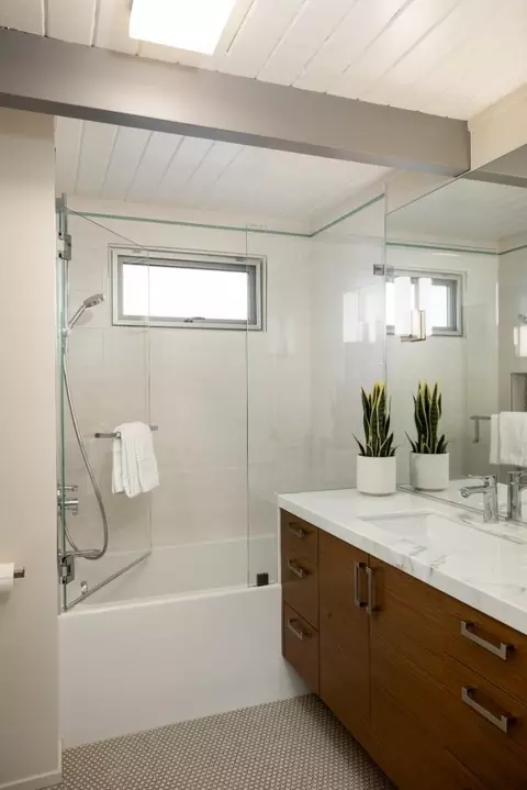 Bath - 956 Trophy Dr, Mountain View, CA 94040 photo 3 of 3