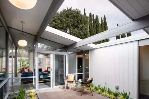Exterior - 956 Trophy Dr, Mountain View, CA 94040 photo 5 of 12