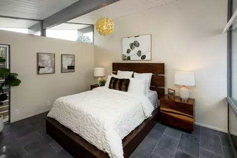 Bedroom - 956 Trophy Dr, Mountain View, CA 94040 photo 4 of 4