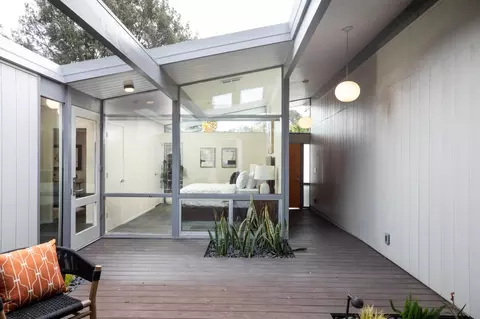 Exterior - 956 Trophy Dr, Mountain View, CA 94040 photo 6 of 12