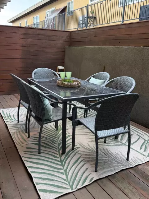 2139 Carlmont Dr, Belmont, CA 94002