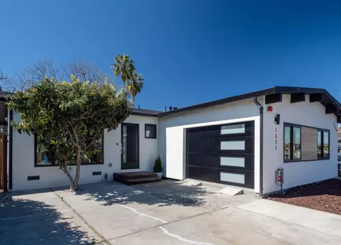 1371 Camellia Dr, East Palo Alto, CA 94303